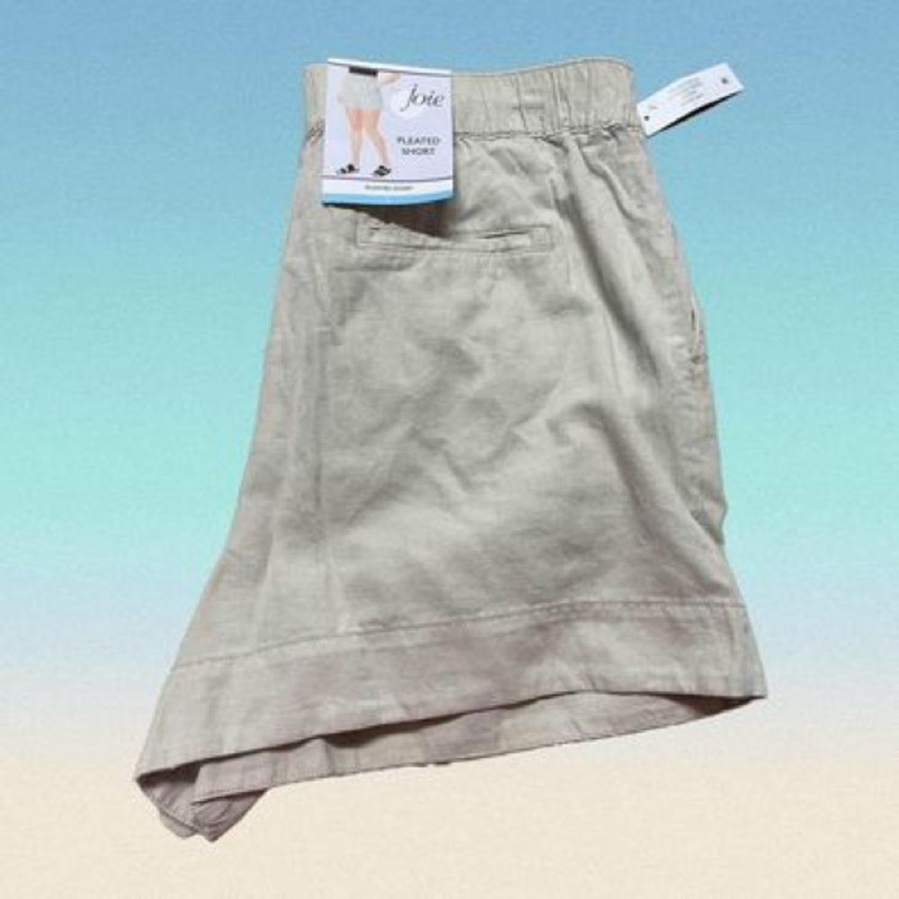 JOIE Pleated Short rainy day

NWT never worn
Size : L
Color : Rainy Day / Light